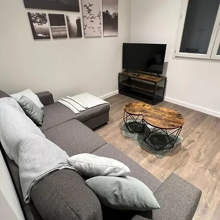 Appartement Les Violettes, Logement équipé Et Moderne *